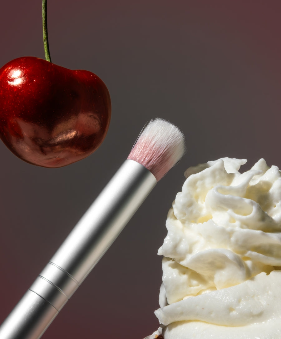 Skin2Skin Everything Eye Polish Brush - Polished Daily Care